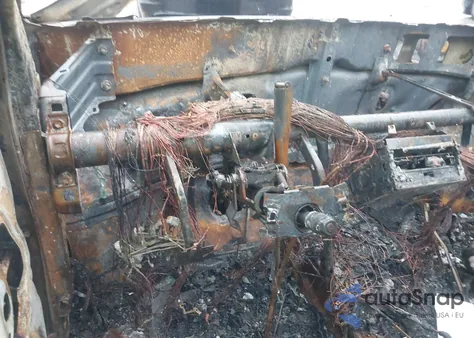 2004 Toyota Corolla Le from USA, damaged, VIN JTDBR32E242021547